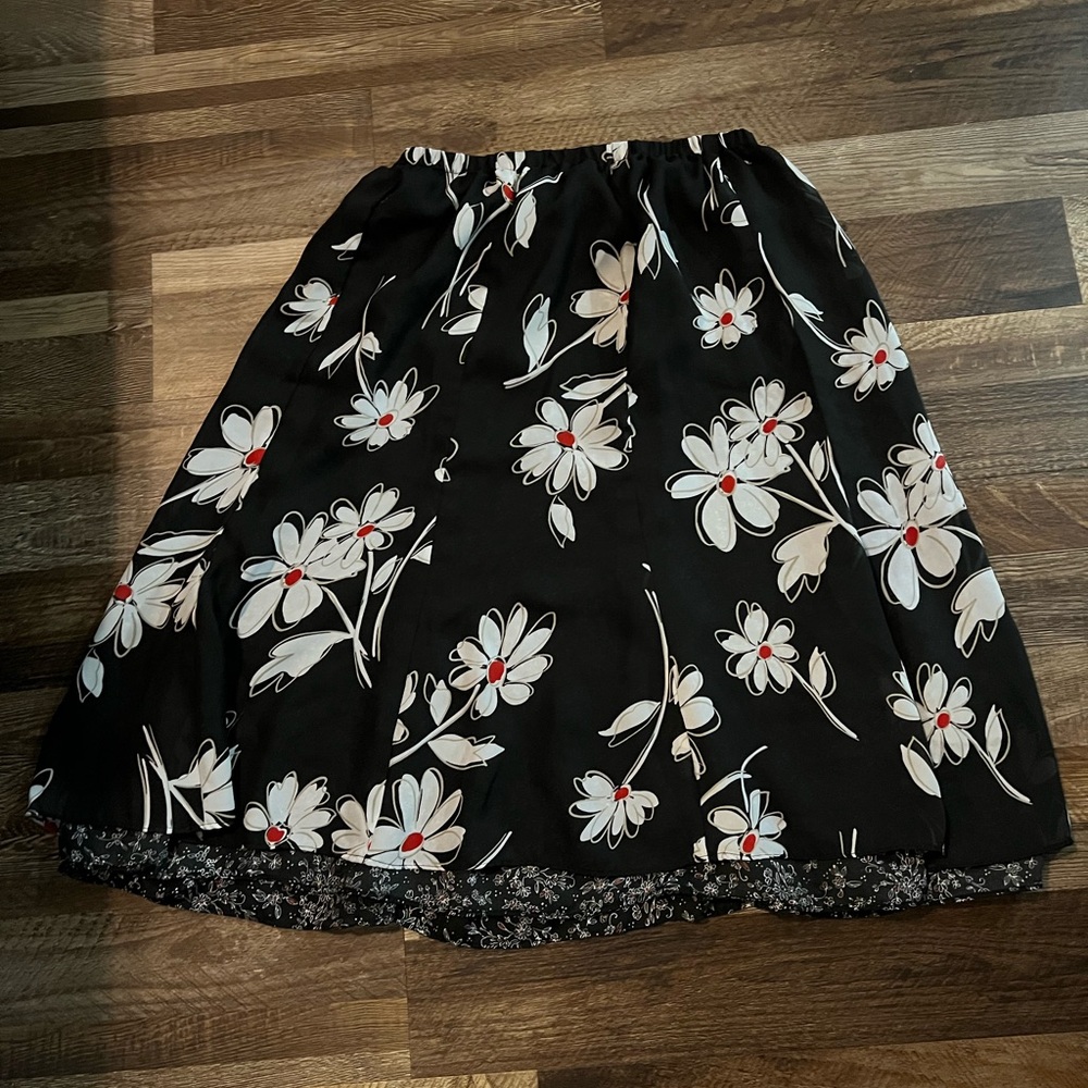 Reversible flower skirt